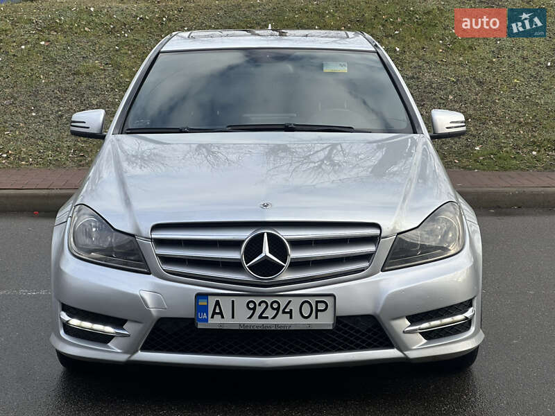 Седан Mercedes-Benz C-Class 2011 в Киеве