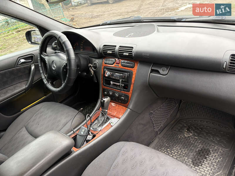 Седан Mercedes-Benz C-Class 2002 в Белгороде-Днестровском