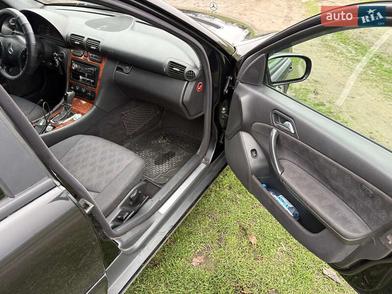 Седан Mercedes-Benz C-Class 2002 в Белгороде-Днестровском