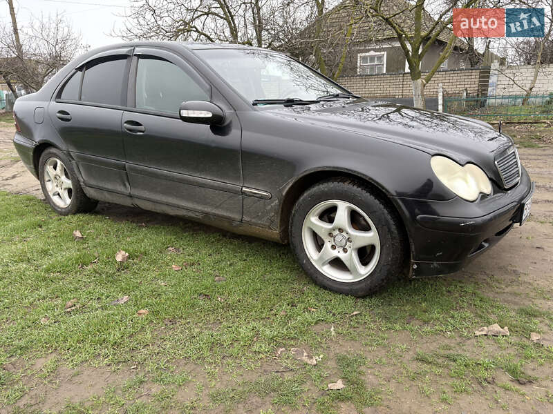 Седан Mercedes-Benz C-Class 2002 в Белгороде-Днестровском