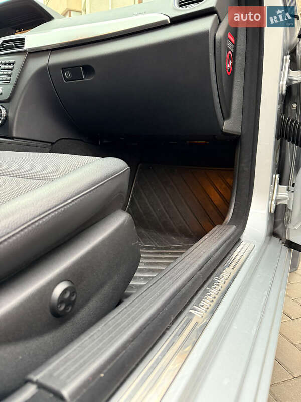 Седан Mercedes-Benz C-Class 2012 в Одессе фото 12 Седан Mercedes-Benz C-Class 2012 в Одессе