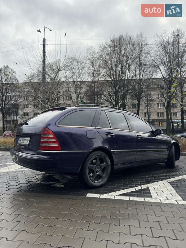 Универсал Mercedes-Benz C-Class 2002 в Ровно