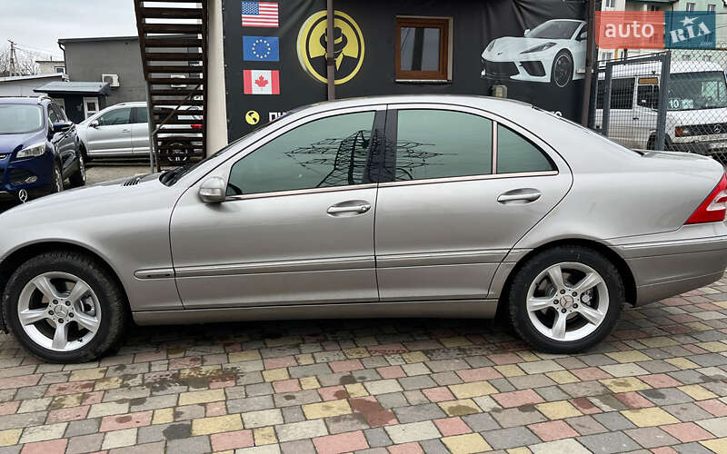 Седан Mercedes-Benz C-Class 2003 в Стрые