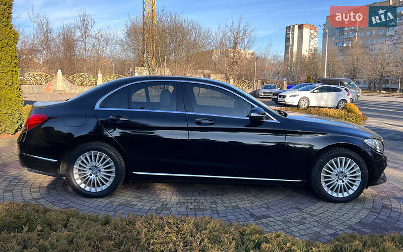 Седан Mercedes-Benz C-Class 2015 в Львове