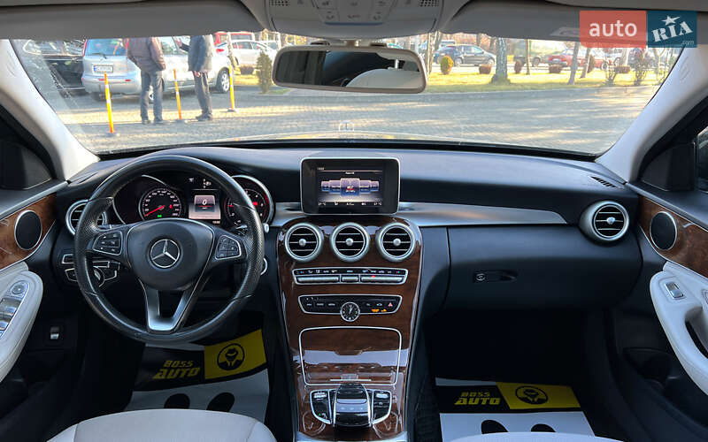 Седан Mercedes-Benz C-Class 2015 в Львове