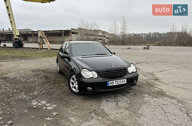 Седан Mercedes-Benz C-Class 2004 в Виннице
