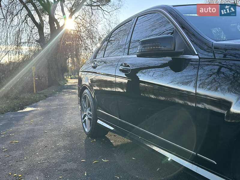 Седан Mercedes-Benz C-Class 2012 в Ровно