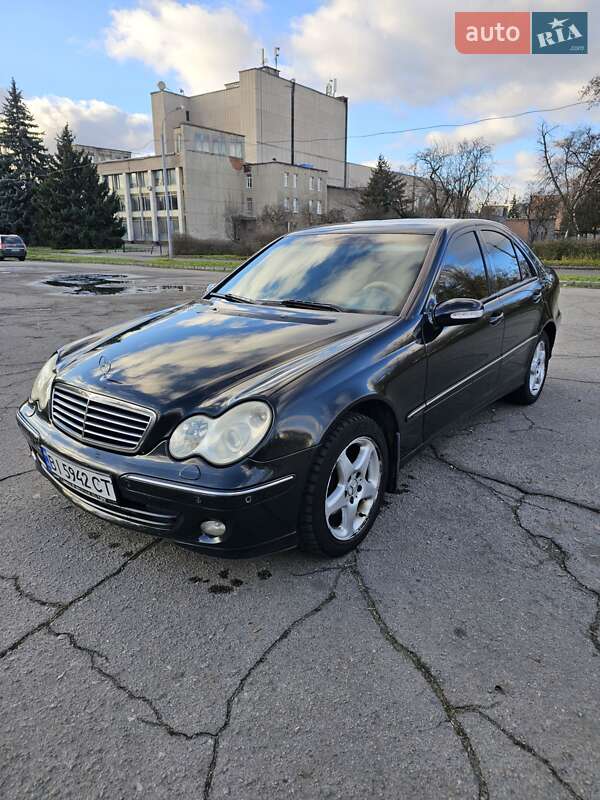 Mercedes-Benz C-Class 2004 Mercedes-Benz C-Class 2004