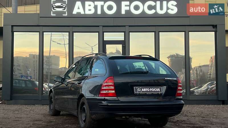 Универсал Mercedes-Benz C-Class 2004 в Киеве