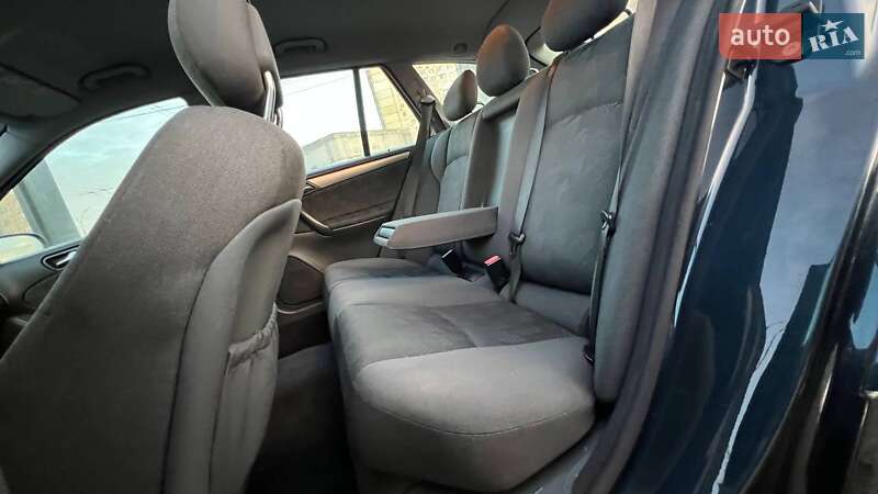 Универсал Mercedes-Benz C-Class 2004 в Киеве