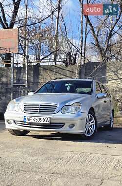 Універсал Mercedes-Benz C-Class 2006 в Кам'янському