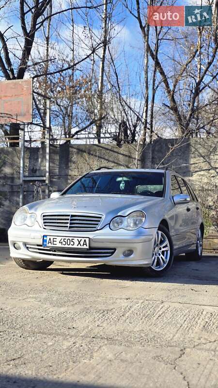 Mercedes-Benz C-Class 2006 Mercedes-Benz C-Class 2006