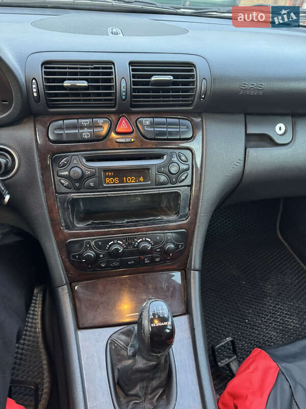 Универсал Mercedes-Benz C-Class 2001 в Тячеве фото 15 Универсал Mercedes-Benz C-Class 2001 в Тячеве