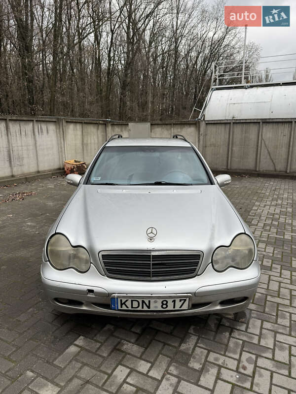 Універсал Mercedes-Benz C-Class 2002 в Запоріжжі фото Універсал Mercedes-Benz C-Class 2002 в Запоріжжі