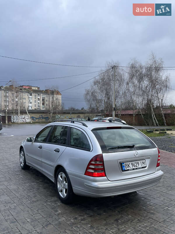 Универсал Mercedes-Benz C-Class 2004 в Здолбунове фото 4 Универсал Mercedes-Benz C-Class 2004 в Здолбунове