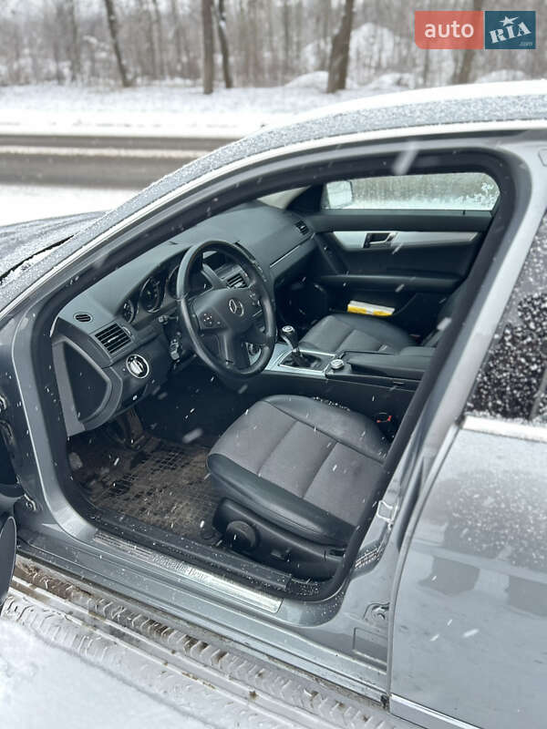Седан Mercedes-Benz C-Class 2010 в Черкассах фото 11 Седан Mercedes-Benz C-Class 2010 в Черкассах