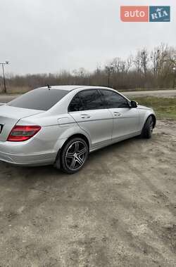 Седан Mercedes-Benz C-Class 2007 в Смеле