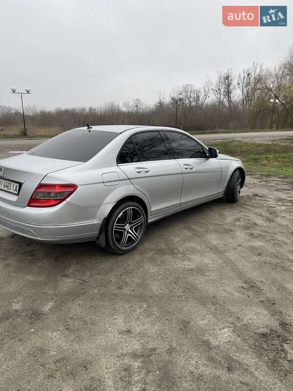 Седан Mercedes-Benz C-Class 2007 в Смеле