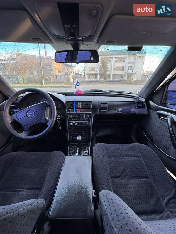 Седан Mercedes-Benz C-Class 1994 в Черновцах фото 19 Седан Mercedes-Benz C-Class 1994 в Черновцах