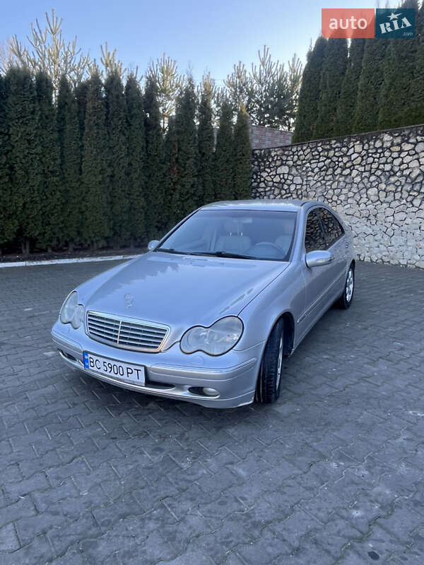 Mercedes-Benz C-Class 2002 Mercedes-Benz C-Class 2002