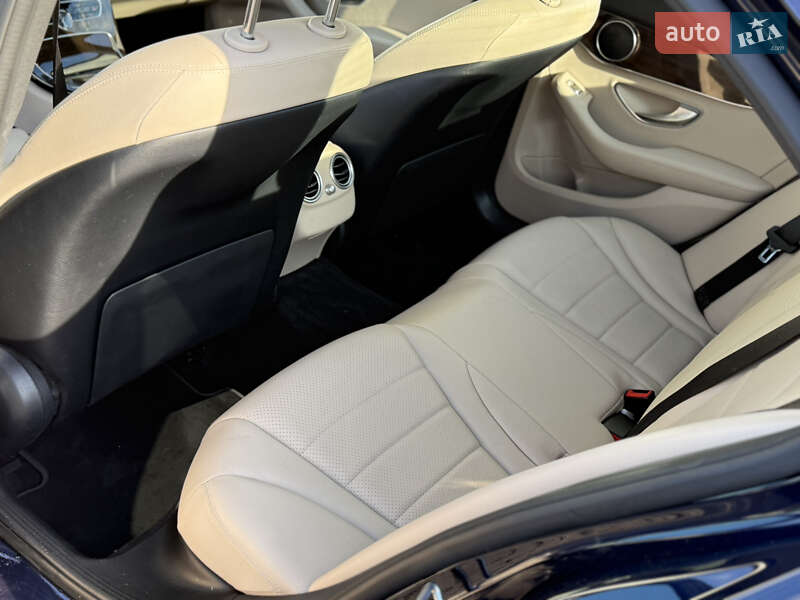 Седан Mercedes-Benz C-Class 2019 в Ужгороде