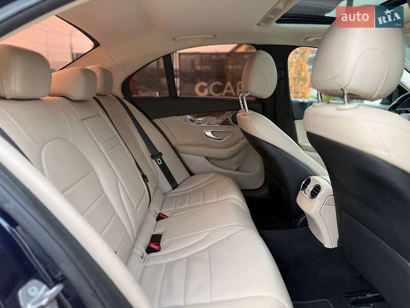Седан Mercedes-Benz C-Class 2018 в Киеве