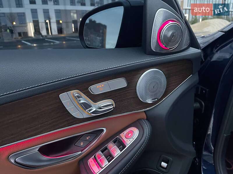 Седан Mercedes-Benz C-Class 2019 в Киеве