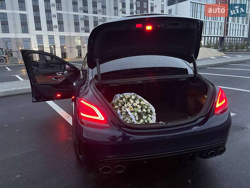 Седан Mercedes-Benz C-Class 2019 в Киеве
