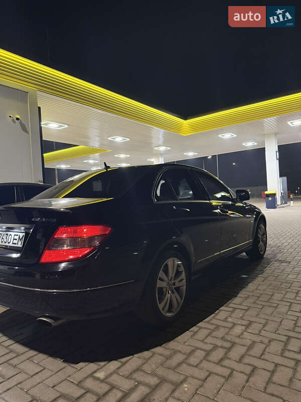 Седан Mercedes-Benz C-Class 2007 в Киеве