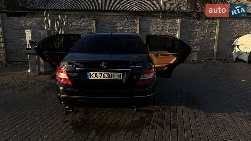 Седан Mercedes-Benz C-Class 2007 в Киеве