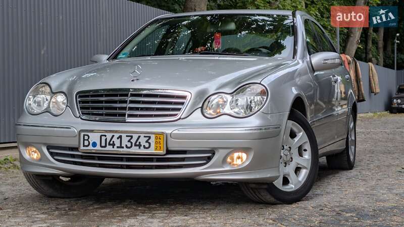 Седан Mercedes-Benz C-Class 2004 в Тернополе
