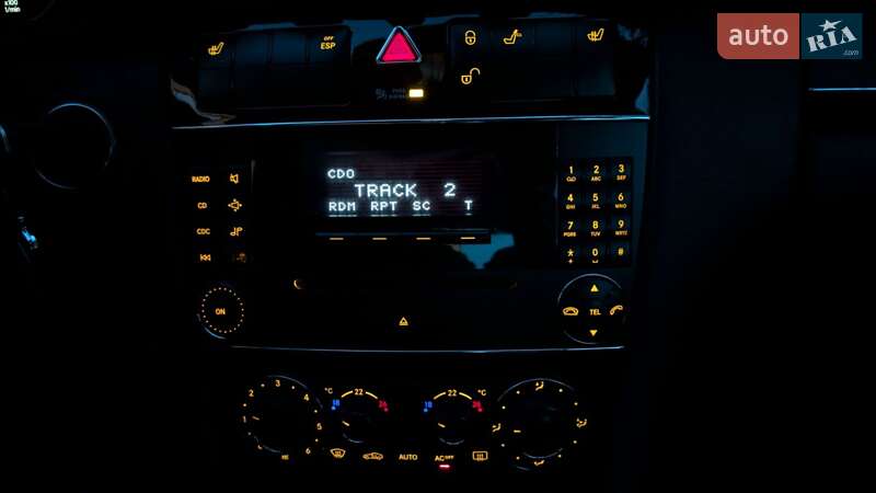 Седан Mercedes-Benz C-Class 2004 в Тернополе