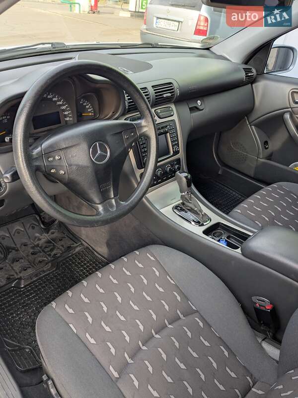 Купе Mercedes-Benz C-Class 2002 в Львове