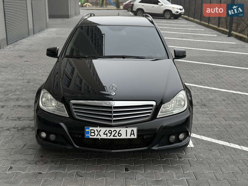 Mercedes-Benz C-Class 2012 Mercedes-Benz C-Class 2012