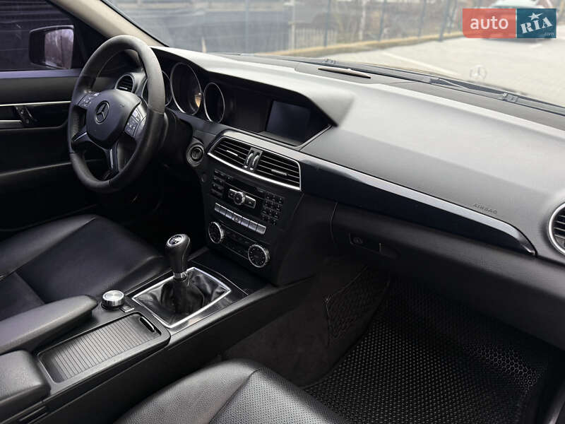 Универсал Mercedes-Benz C-Class 2012 в Хмельницком
