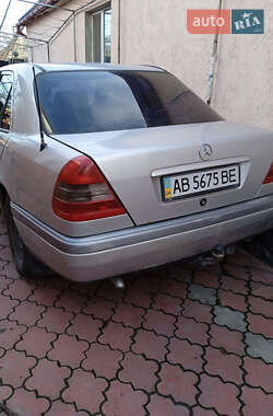 Седан Mercedes-Benz C-Class 1997 в Гайвороні