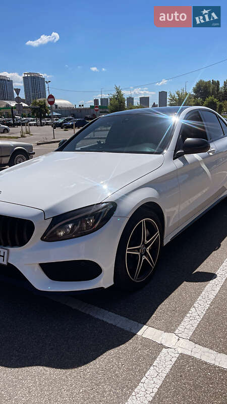 Седан Mercedes-Benz C-Class 2015 в Киеве