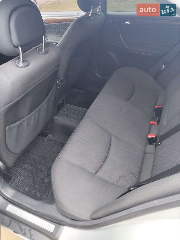 Седан Mercedes-Benz C-Class 2001 в Бердичеві