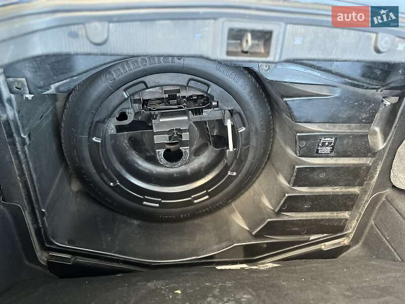 Седан Mercedes-Benz C-Class 2006 в Дніпрі