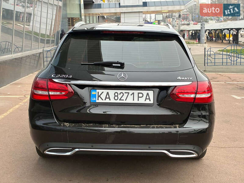 Універсал Mercedes-Benz C-Class 2016 в Києві