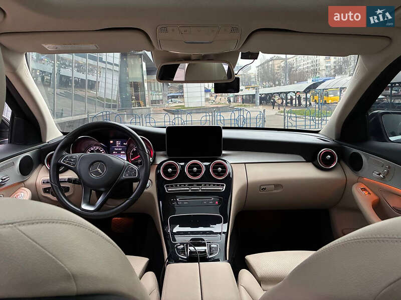 Універсал Mercedes-Benz C-Class 2016 в Києві