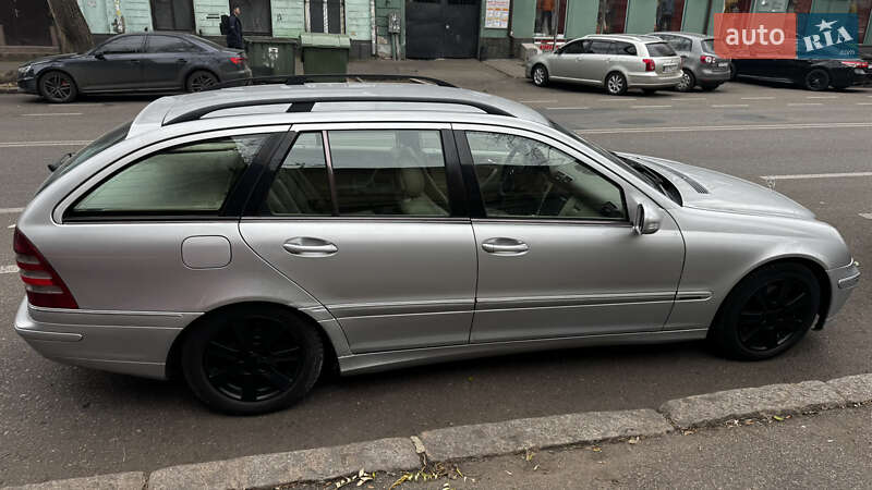 Універсал Mercedes-Benz C-Class 2004 в Одесі