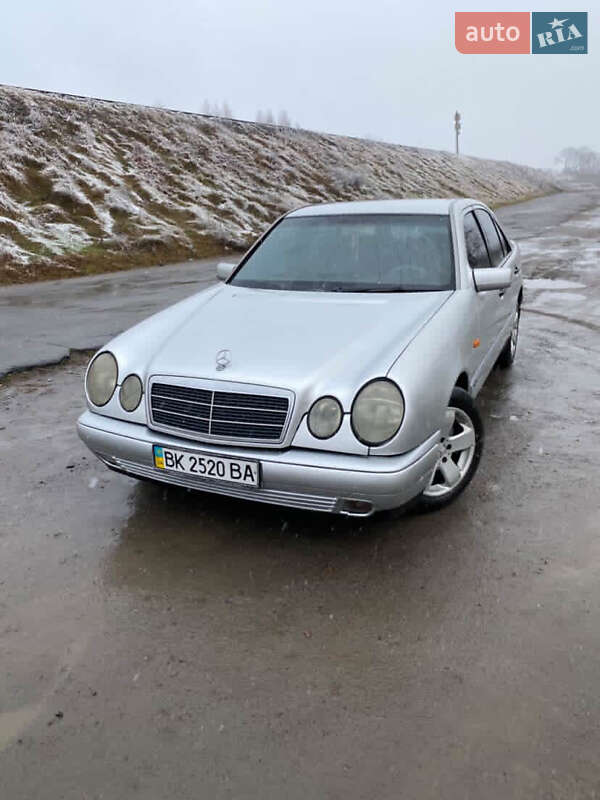 Седан Mercedes-Benz C-Class 1999 в Рокитном