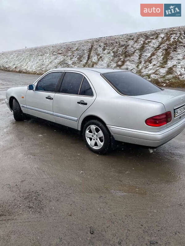 Седан Mercedes-Benz C-Class 1999 в Рокитном