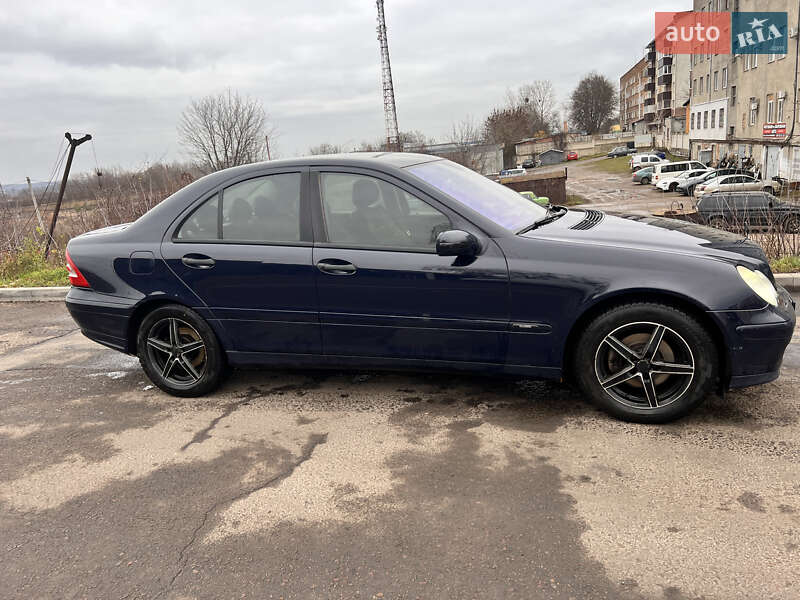 Седан Mercedes-Benz C-Class 2005 в Ровно фото 4 Седан Mercedes-Benz C-Class 2005 в Ровно