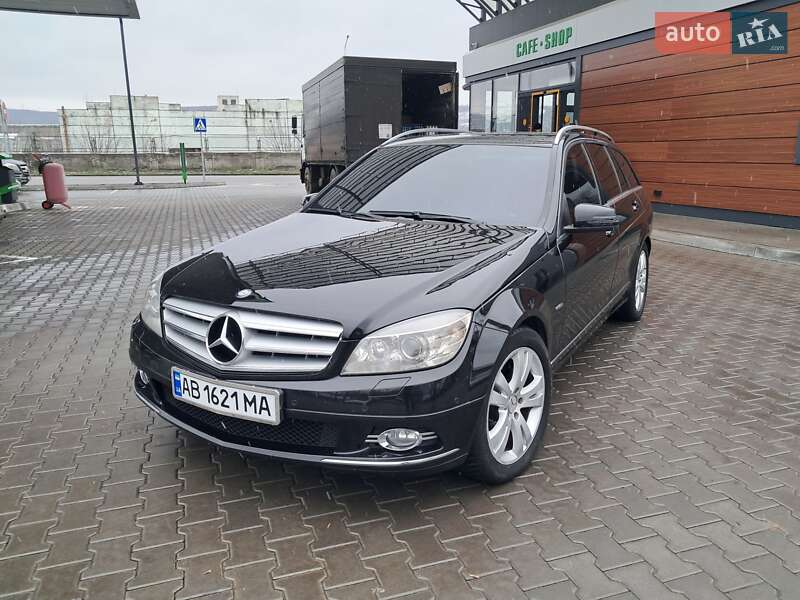 Універсал Mercedes-Benz C-Class 2010 в Могилів-Подільському