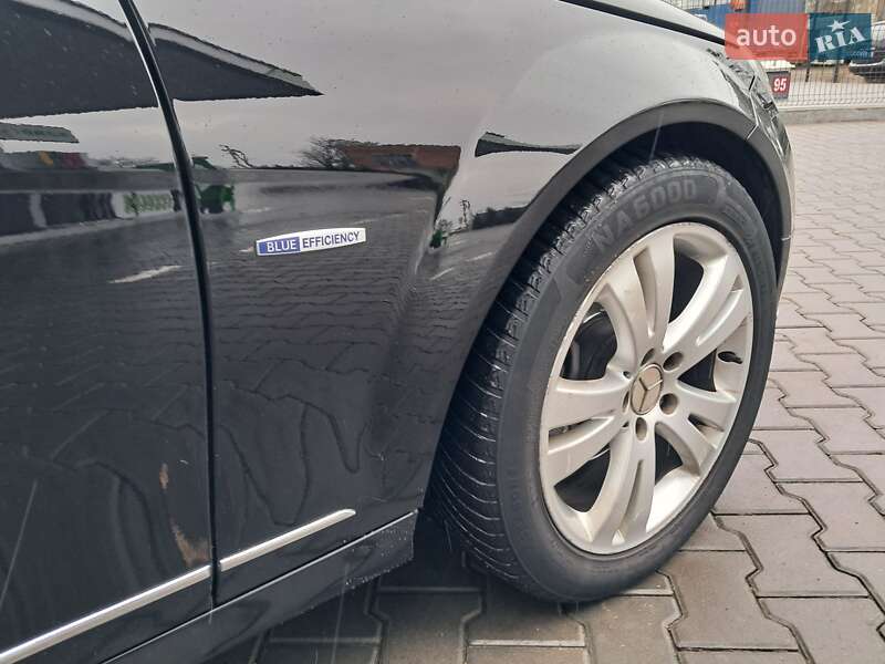 Універсал Mercedes-Benz C-Class 2010 в Могилів-Подільському