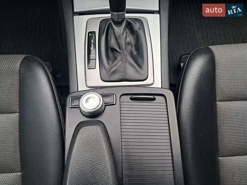Універсал Mercedes-Benz C-Class 2010 в Могилів-Подільському