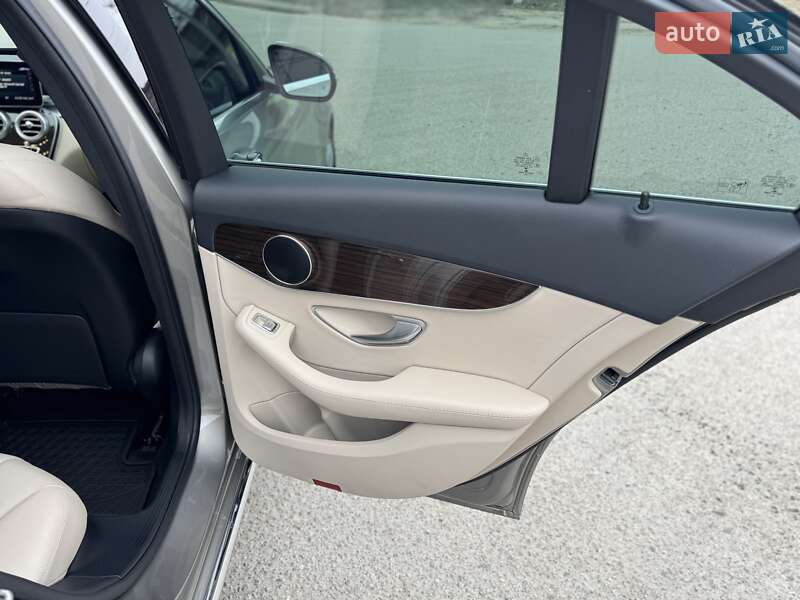 Седан Mercedes-Benz C-Class 2019 в Києві фото 16 Седан Mercedes-Benz C-Class 2019 в Києві