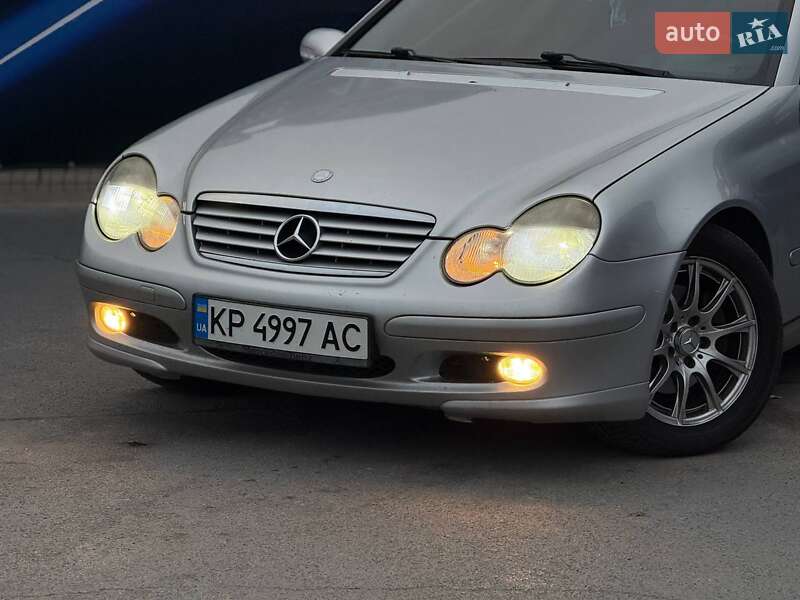 Купе Mercedes-Benz C-Class 2002 в Запоріжжі